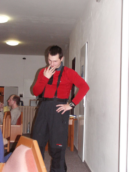 na fotce: hra na filmy - Véna přemýšlí...