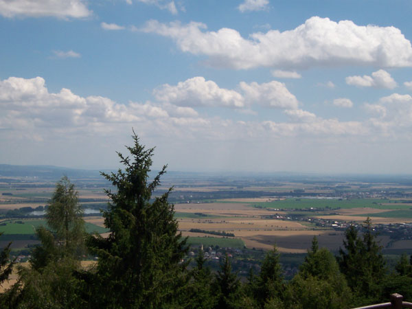 na fotce: výhledy z Bradla - vidět byl i Svatý Kopeček