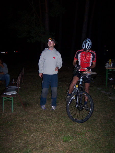 na fotce: a startuje i Burák