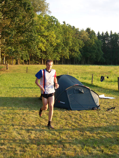 na fotce: Heppy (a Tom) vyhrál i pivní štafety