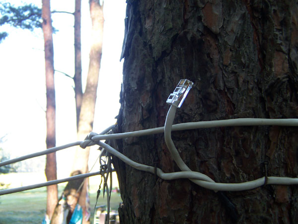 na fotce: na chatě máme kvalitní připojení k internetu