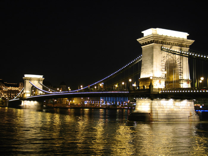 na fotce: sakra, zase most