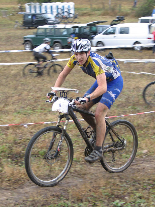 na fotce: Lukáš přijíždí z našich štafet první