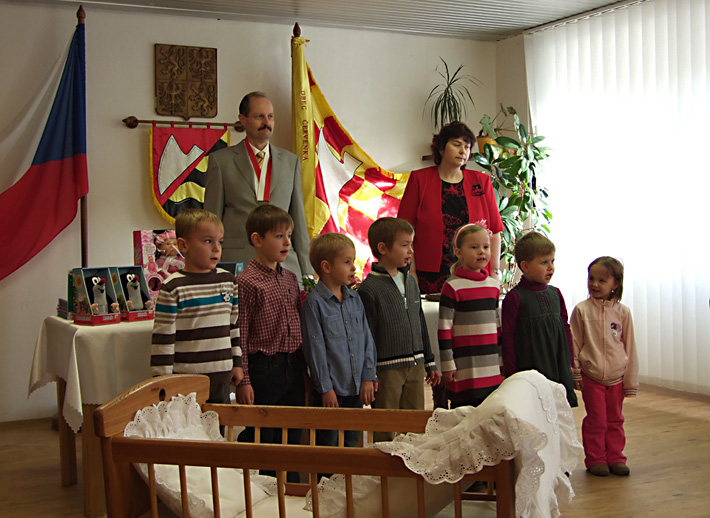 Starosta, děti a krtci Starosta, děti a krtci